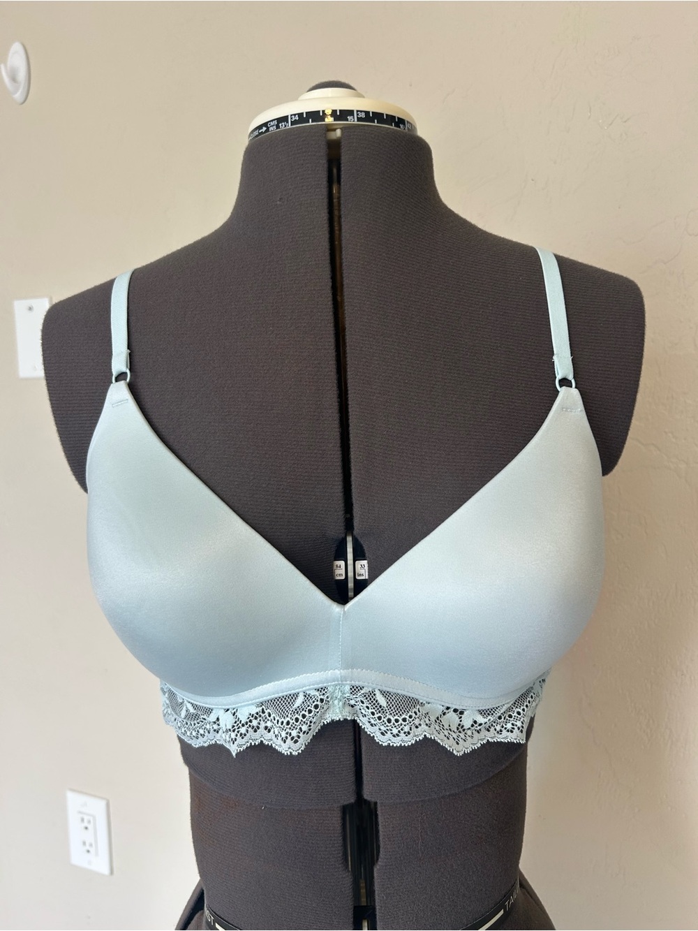 Maidenform Comfort Devotion T-Shirt Bra Blue Lace Wireless Hook & Eye 36B (1951)